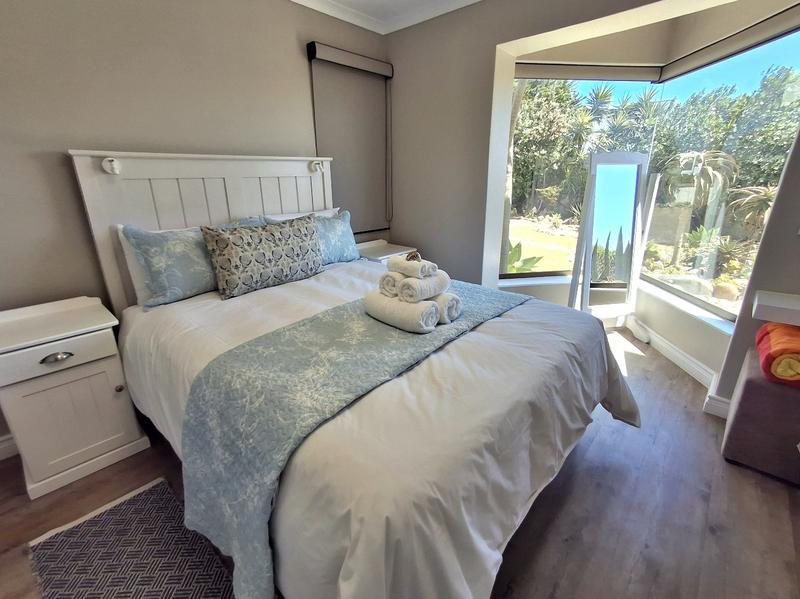 4 Bedroom Property for Sale in Britannia Bay Western Cape
